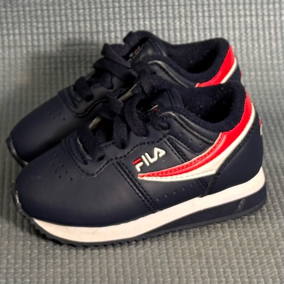 Fila Toddler Machu Blue Sneakers Size 6C - Picture 1 of 9